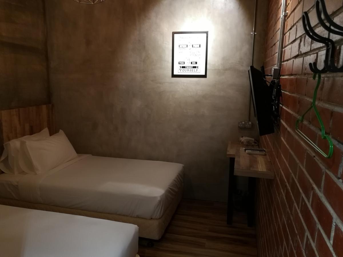 קואלה טרנגאנו The Rise Room מראה חיצוני תמונה A room at the hotel
