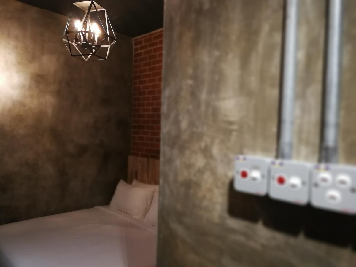 קואלה טרנגאנו The Rise Room מראה חיצוני תמונה A room at the hotel