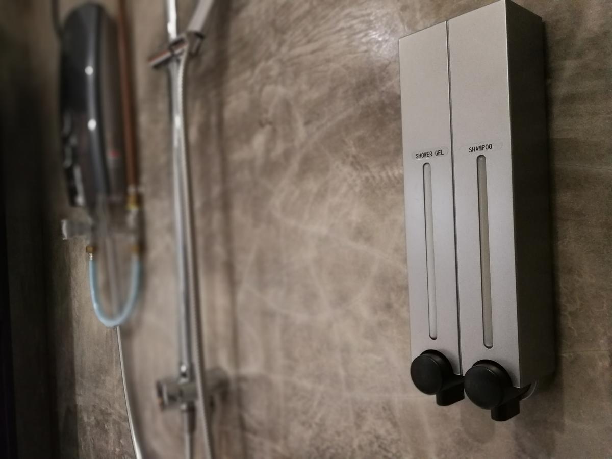 קואלה טרנגאנו The Rise Room מראה חיצוני תמונה A shower dispenser